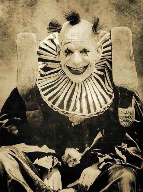 creepy old halloween photos|scary clowns old pictures.